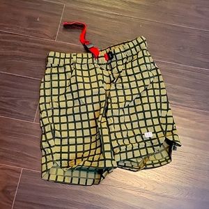 Topo mens river shorts